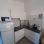 Aurelia 30 Meters From The - By Ta Leut Agency *