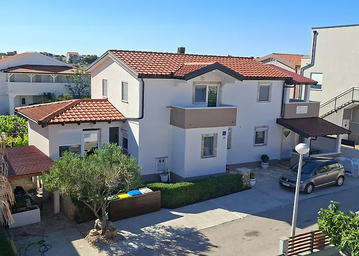Lägenhet Aurelia 30 Meters From The - By Ta Leut Agency Vir