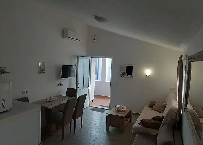 Aurelia 30 Meters From The - By Ta Leut Agency Lägenhet *