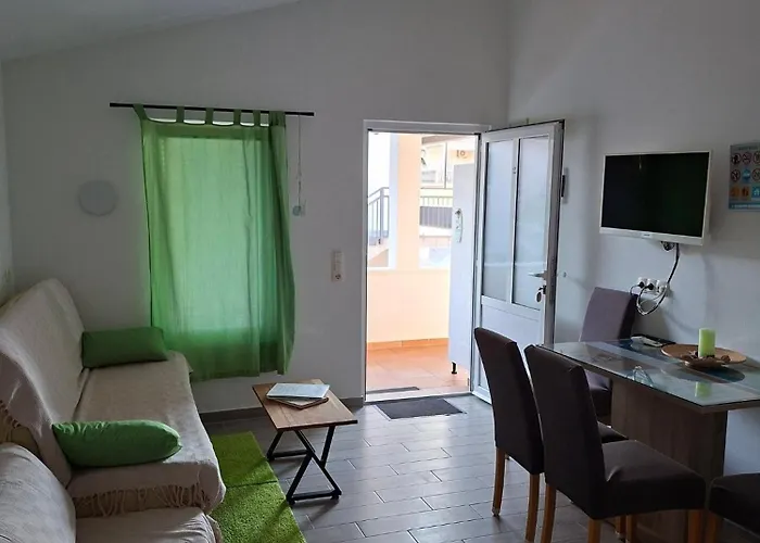 Lägenhet Aurelia 30 Meters From The - By Ta Leut Agency *